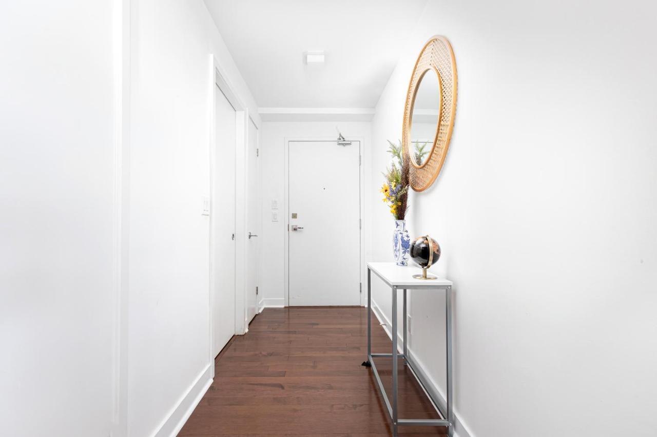 Downtown Toronto Condo Mins From Scotiabank Arena, Tiff, Cn Tower, Union, Mtcc Eksteriør bilde