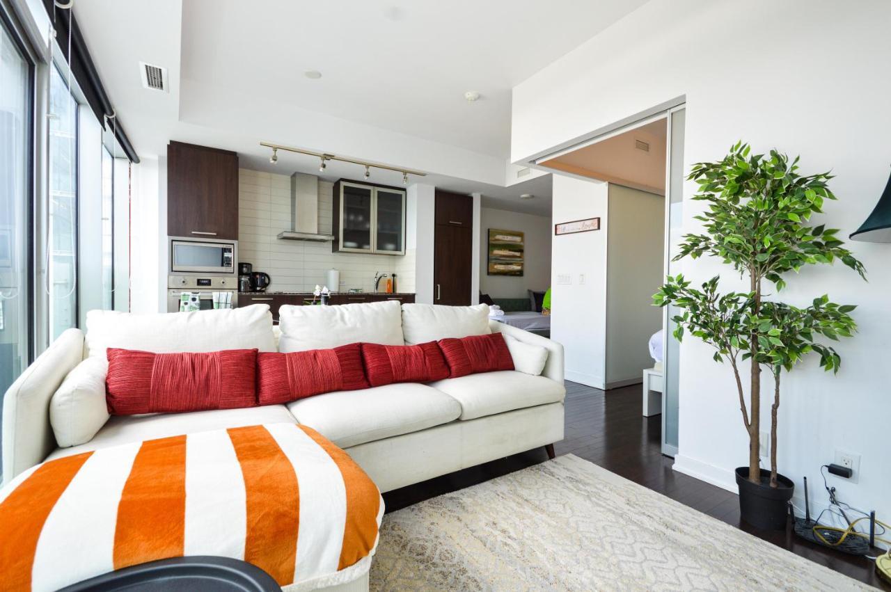 Downtown Toronto Condo Mins From Scotiabank Arena, Tiff, Cn Tower, Union, Mtcc Eksteriør bilde