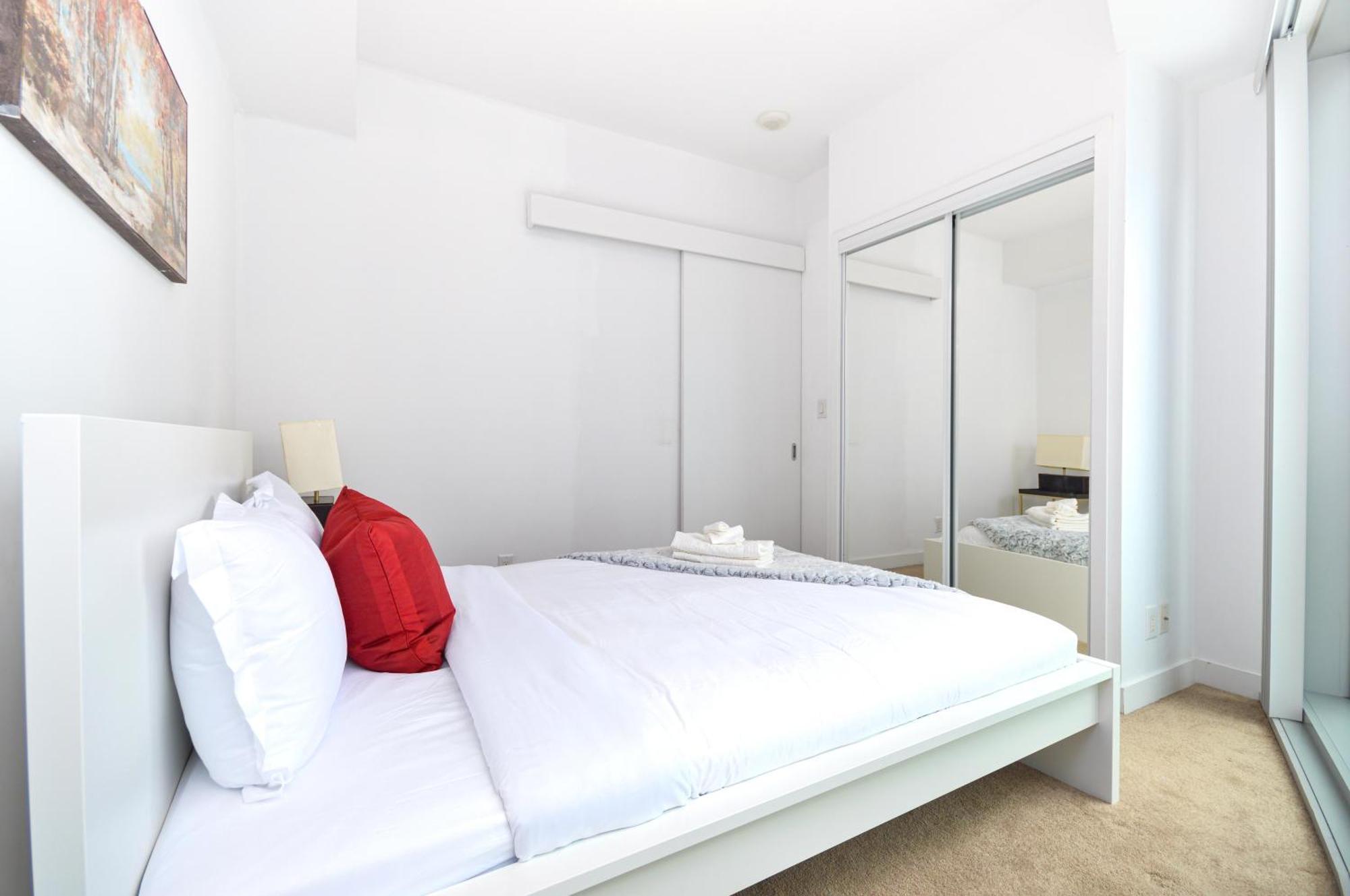 Downtown Toronto Condo Mins From Scotiabank Arena, Tiff, Cn Tower, Union, Mtcc Eksteriør bilde