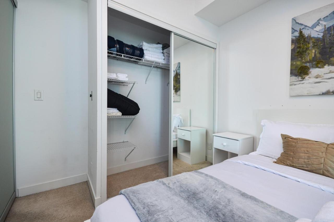 Downtown Toronto Condo Mins From Scotiabank Arena, Tiff, Cn Tower, Union, Mtcc Eksteriør bilde