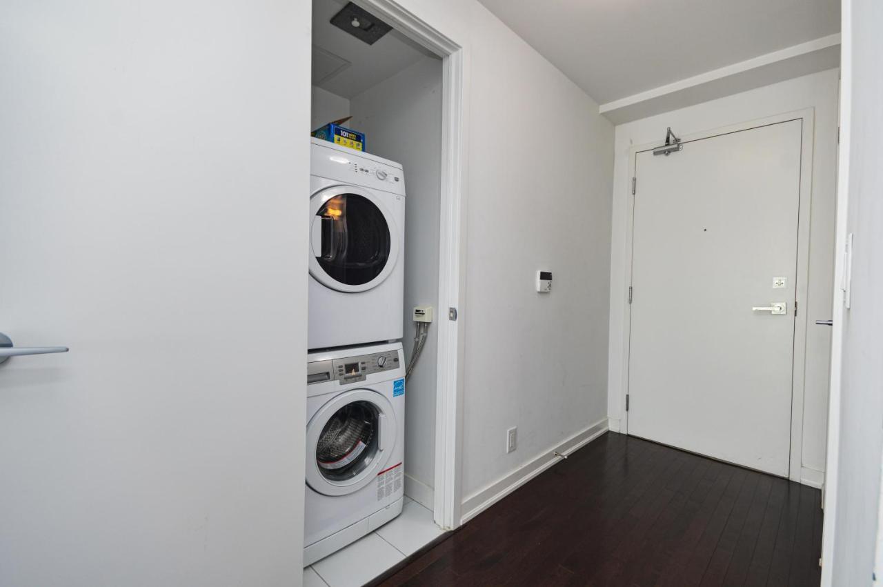 Downtown Toronto Condo Mins From Scotiabank Arena, Tiff, Cn Tower, Union, Mtcc Eksteriør bilde