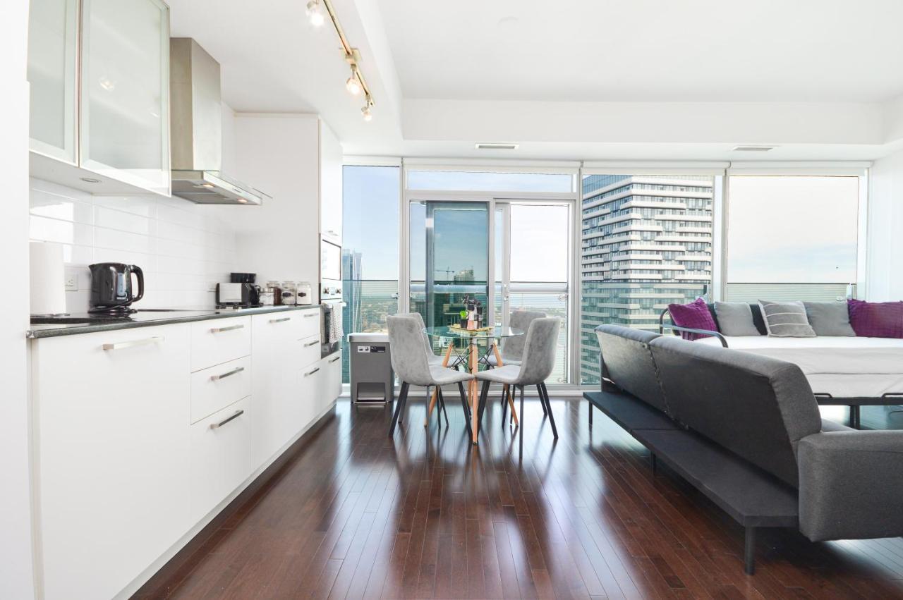 Downtown Toronto Condo Mins From Scotiabank Arena, Tiff, Cn Tower, Union, Mtcc Eksteriør bilde
