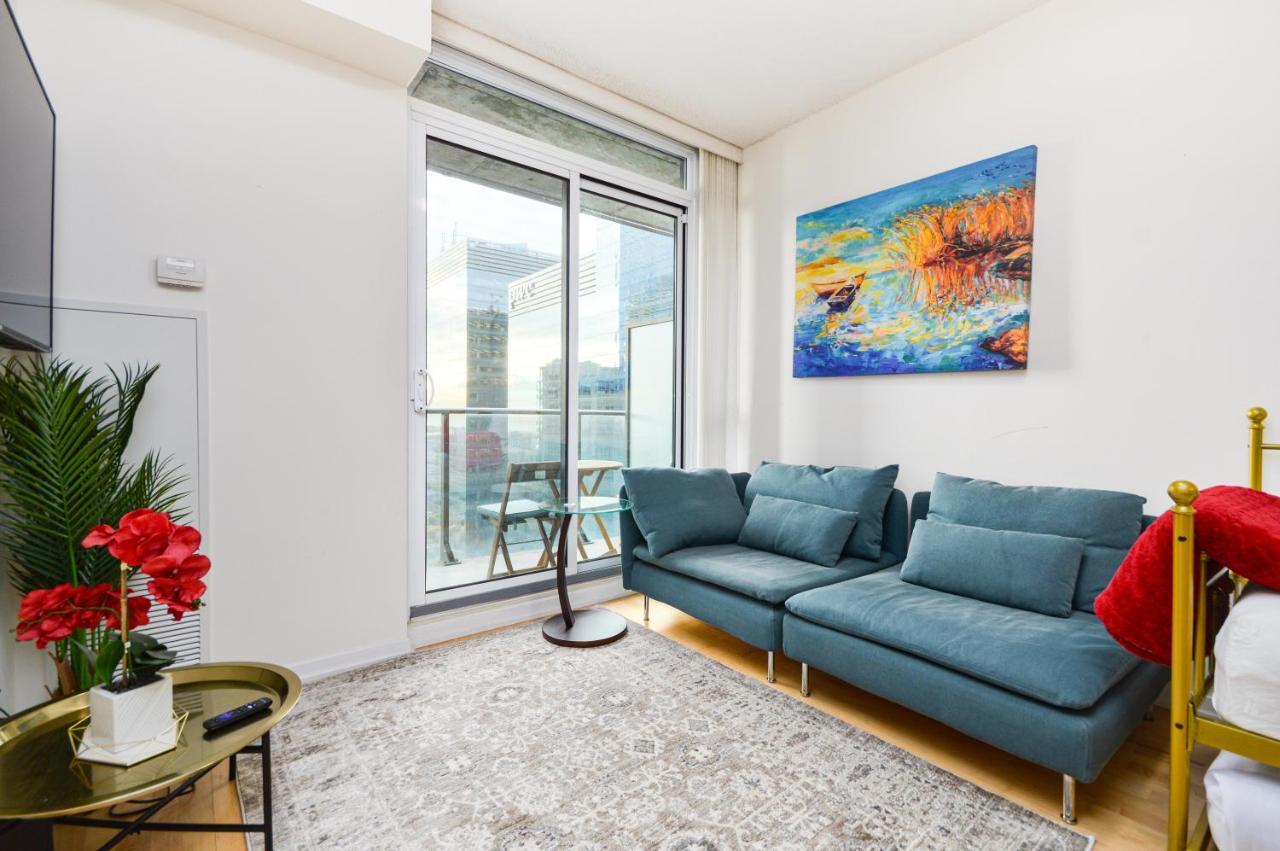 Downtown Toronto Condo Mins From Scotiabank Arena, Tiff, Cn Tower, Union, Mtcc Eksteriør bilde