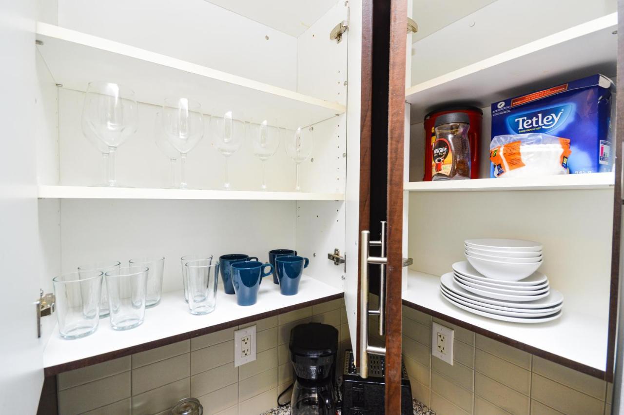 Downtown Toronto Condo Mins From Scotiabank Arena, Tiff, Cn Tower, Union, Mtcc Eksteriør bilde