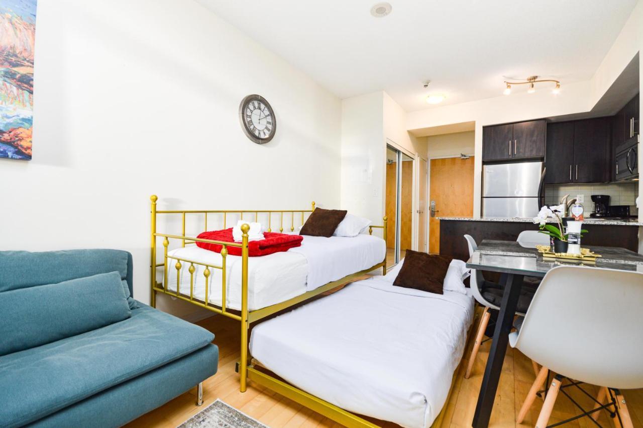 Downtown Toronto Condo Mins From Scotiabank Arena, Tiff, Cn Tower, Union, Mtcc Eksteriør bilde